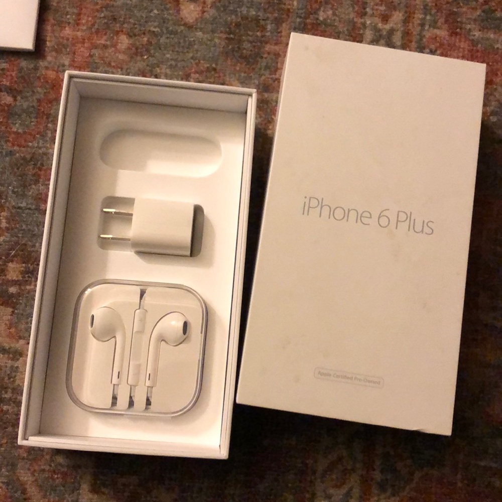 Iphone 6 Plus - image 4